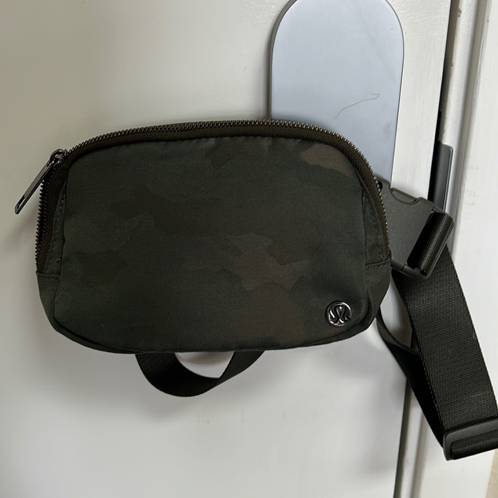 Lululemon Belt Bag - Camo green color. Excellent condition